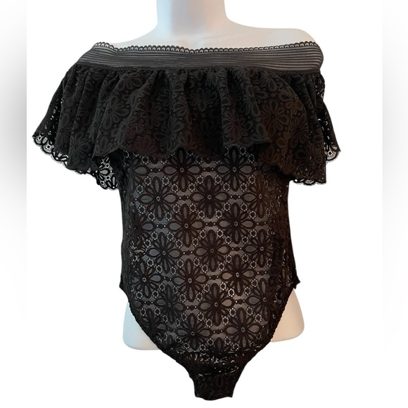 Off-the-shoulder black sexy  sheer lace bodysuit size Medium VICTORIA’S SECRET - Picture 8 of 8